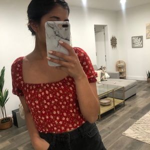 UO Floral puff sleeve crop top